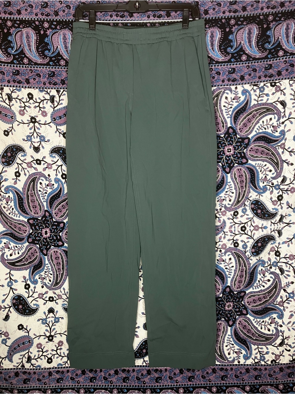 Lululemon pants M